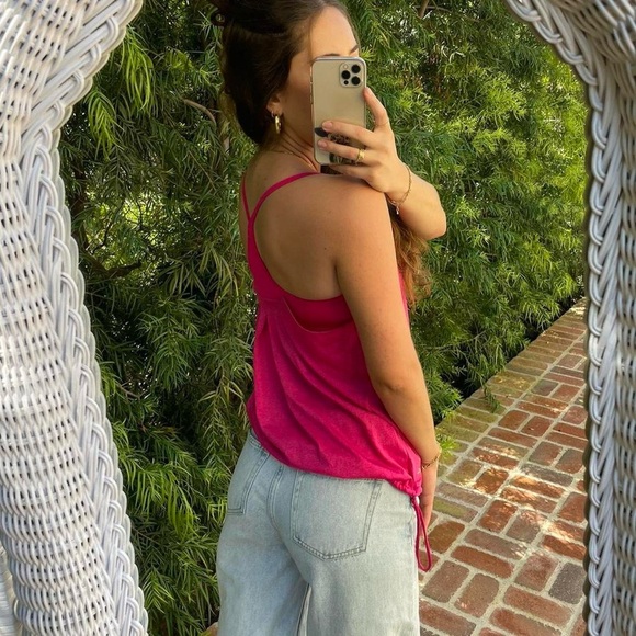 Hot pink champion tank top 
Has a built in bra and adjustable bottom - Picture 4 of 5